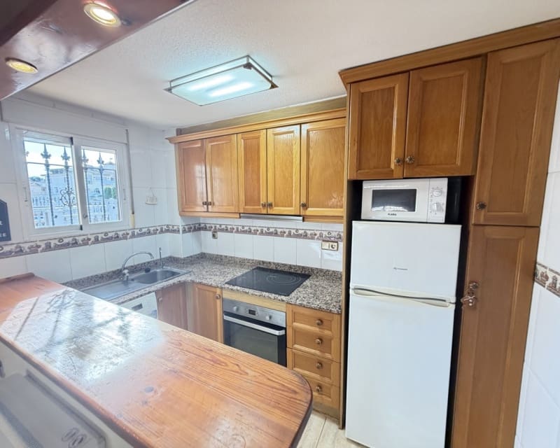 2 slaapkamer Villa te koop in Villamartin met zwembad - € 189.995 (Ref: 9626775)