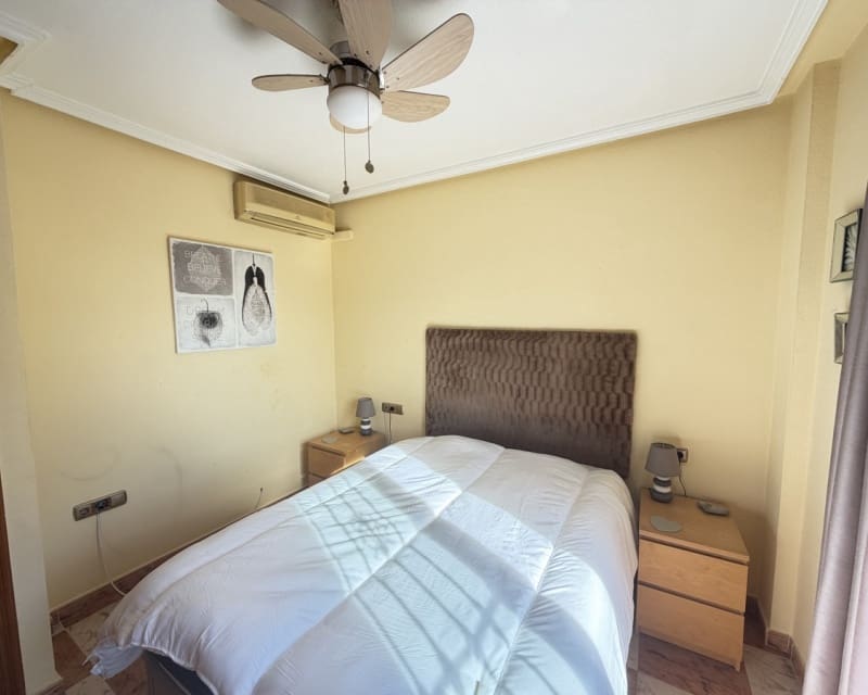 2 slaapkamer Villa te koop in Villamartin met zwembad - € 189.995 (Ref: 9626775)