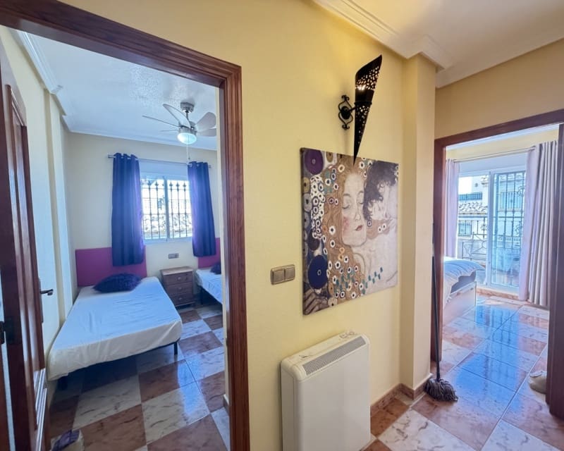 2 slaapkamer Villa te koop in Villamartin met zwembad - € 189.995 (Ref: 9626775)