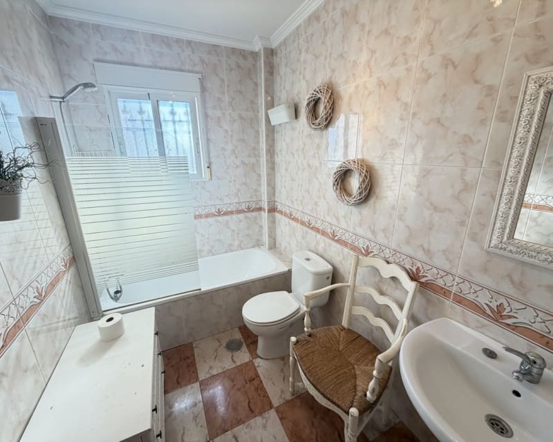 2 slaapkamer Villa te koop in Villamartin met zwembad - € 189.995 (Ref: 9626775)