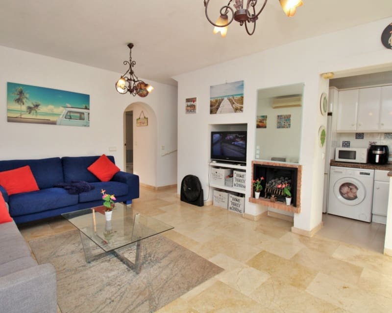 3 quarto Casa em Banda para venda em Playa Flamenca com piscina - 249 000 € (Ref: 9626779)