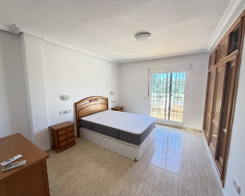 3 soveværelse Villa til salg i Villamartin med swimmingpool - € 375.000 (Ref: 9626781)