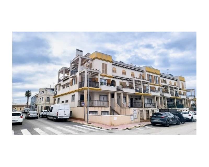 2 sovrum Lägenhet till salu i Daya Vieja - 139 950 € (Ref: 9626783)