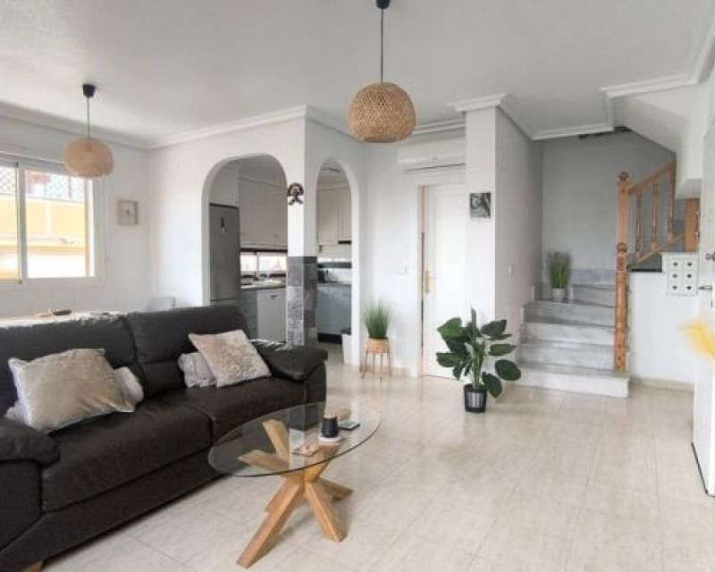 2 sovrum Lägenhet till salu i Daya Vieja - 139 950 € (Ref: 9626783)