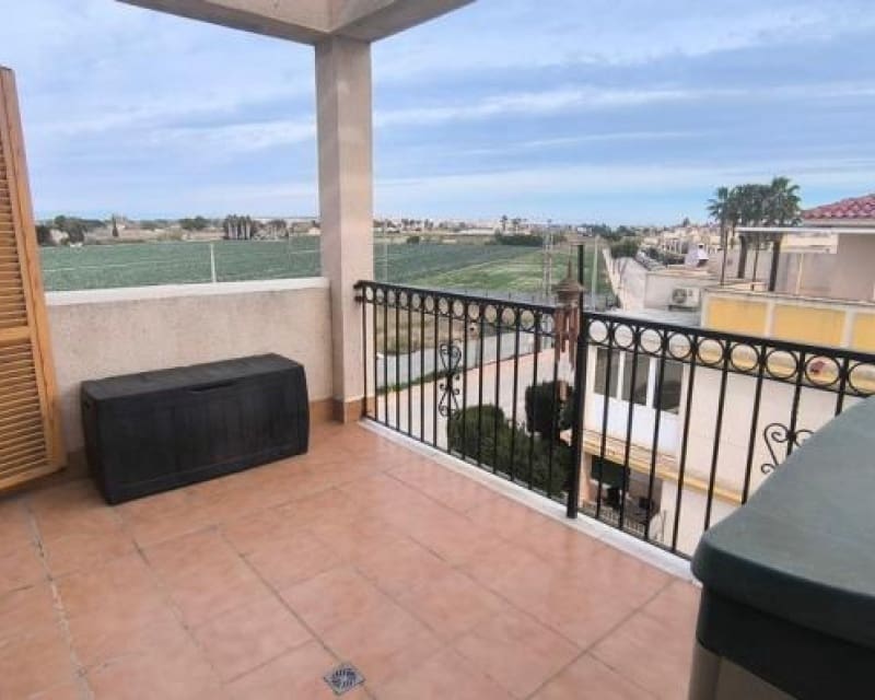 2 sovrum Lägenhet till salu i Daya Vieja - 139 950 € (Ref: 9626783)