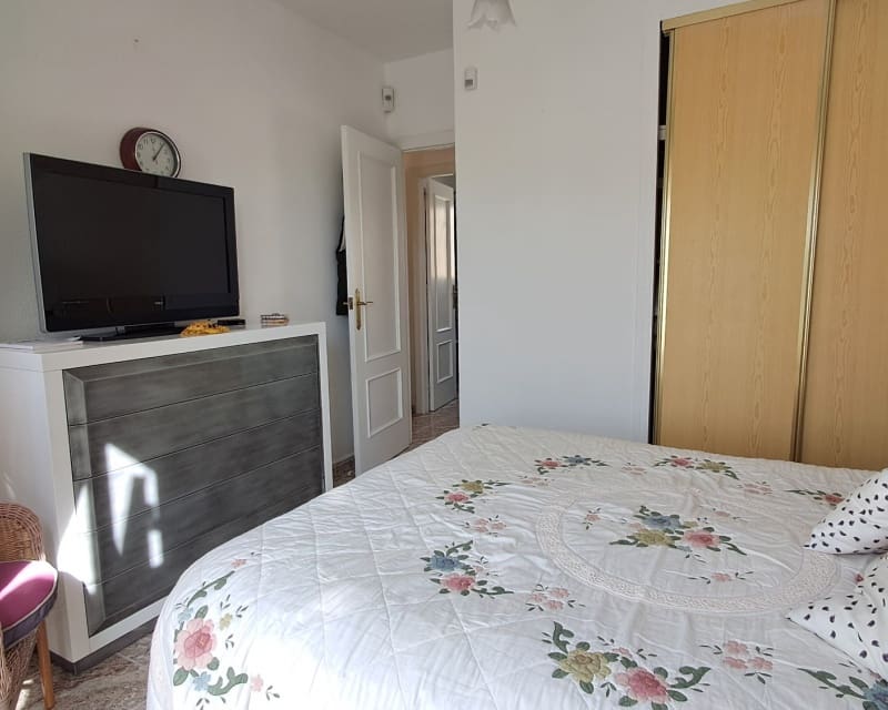 2 bedroom Townhouse for sale in Villamartin with pool - € 159,000 (Ref: 9626785)