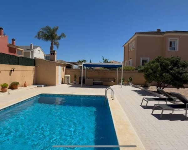 4 chambre Villa/Maison à vendre à La Zenia, Orihuela avec piscine - 570 000 € (Ref: 9626790)