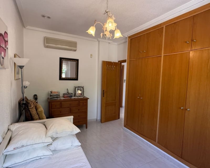 4 sypialnia Willa na sprzedaż w La Zenia z basenem - 570 000 € (Ref: 9626790)