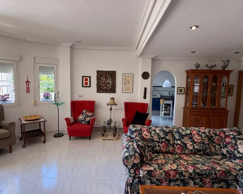 4 sypialnia Willa na sprzedaż w La Zenia z basenem - 570 000 € (Ref: 9626790)