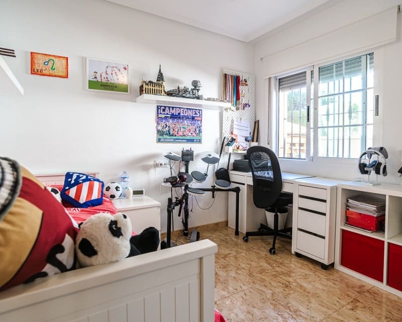 2 makuuhuone Huvila myytävänä paikassa El Raso mukana uima-altaan - 247 000 € (Ref: 9626792)