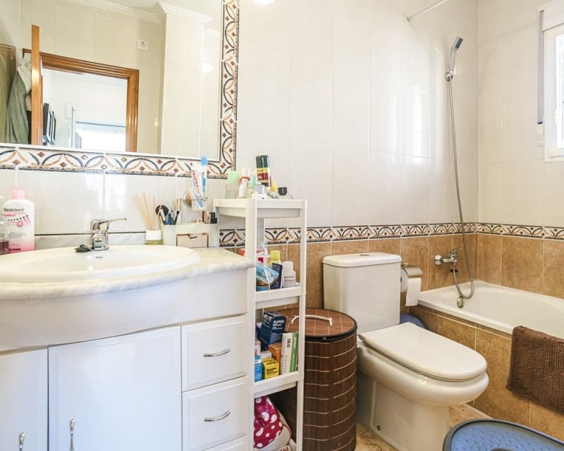 2 makuuhuone Huvila myytävänä paikassa El Raso mukana uima-altaan - 247 000 € (Ref: 9626792)