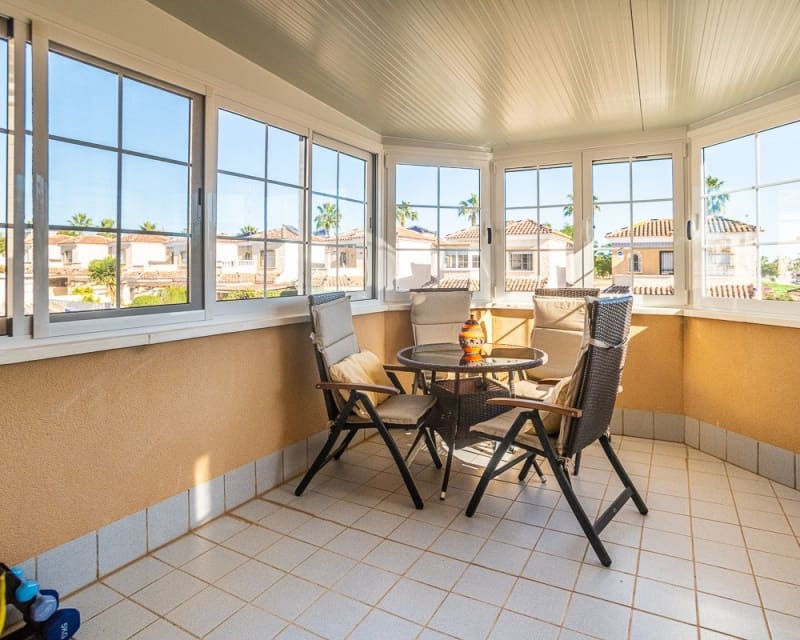 2 makuuhuone Huvila myytävänä paikassa El Raso mukana uima-altaan - 247 000 € (Ref: 9626792)