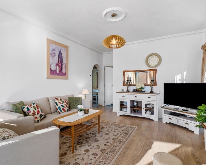 4 slaapkamer Villa te koop in Dona Pepa met zwembad - € 449.500 (Ref: 9626794)