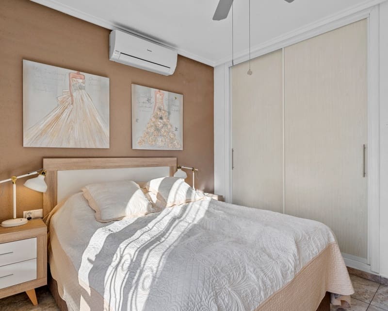 4 slaapkamer Villa te koop in Dona Pepa met zwembad - € 449.500 (Ref: 9626794)