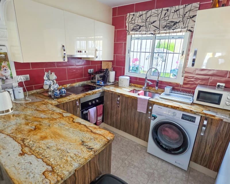 3 soveværelse Villa til salg i Villamartin - € 269.995 (Ref: 9626796)