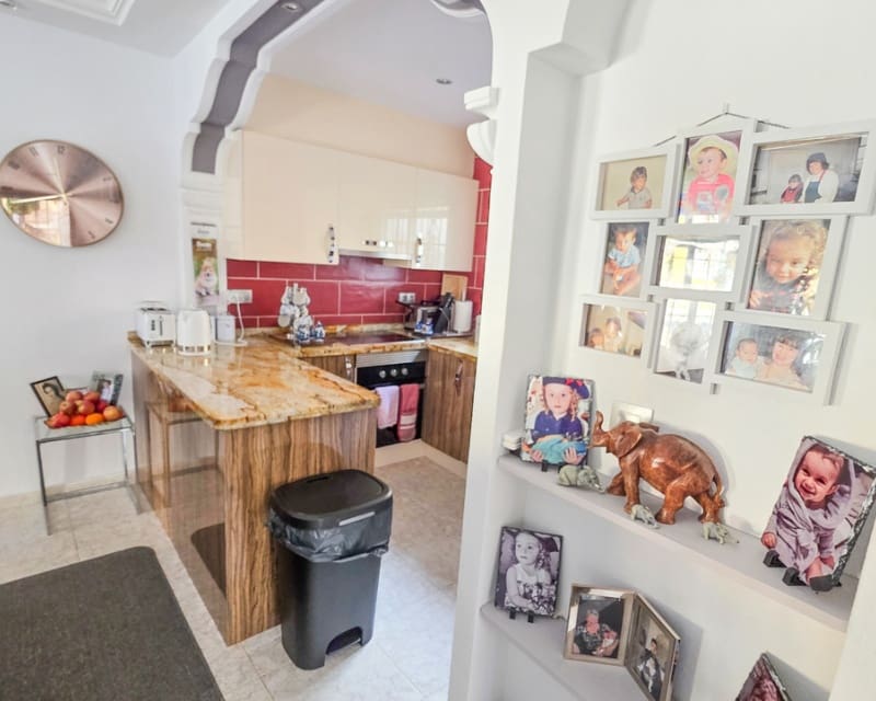 3 soveværelse Villa til salg i Villamartin - € 269.995 (Ref: 9626796)