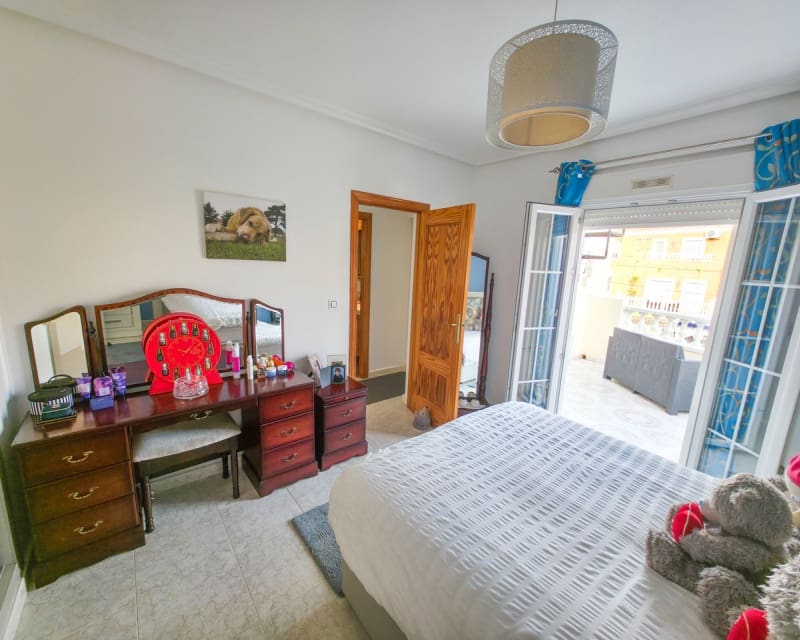 3 soveværelse Villa til salg i Villamartin - € 269.995 (Ref: 9626796)