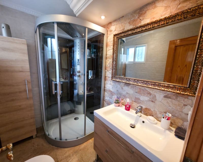 3 soveværelse Villa til salg i Villamartin - € 269.995 (Ref: 9626796)