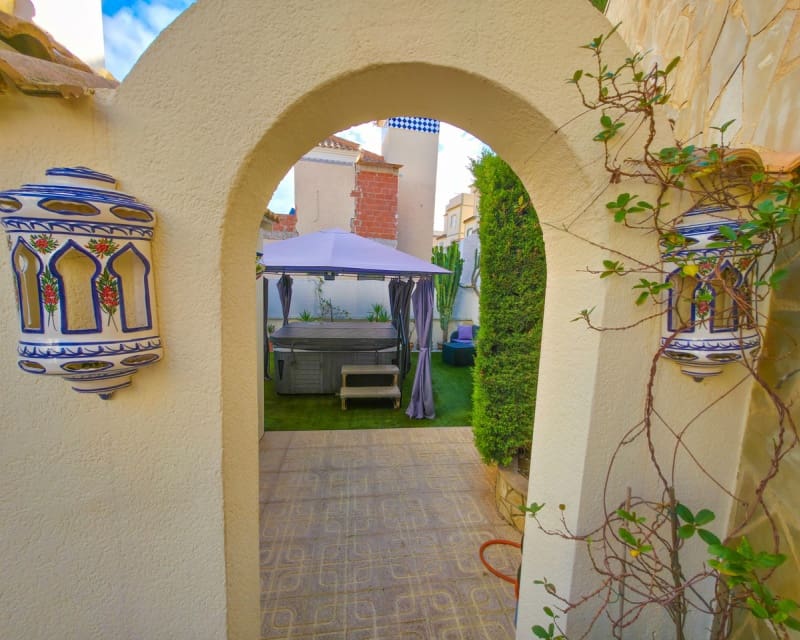 3 soveværelse Villa til salg i Villamartin - € 269.995 (Ref: 9626796)