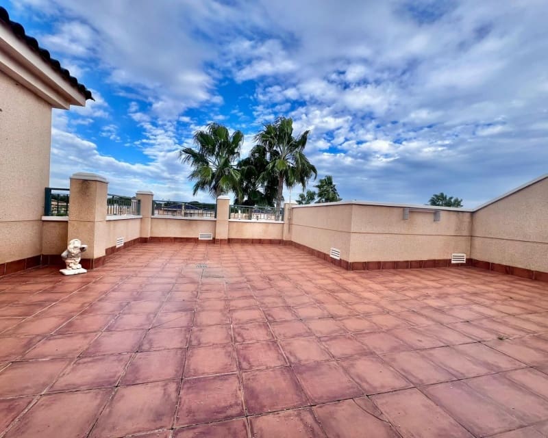 2 soverom Leilighet til salgs i Pilar de la Horadada med svømmebasseng - € 220 000 (Ref: 9626800)