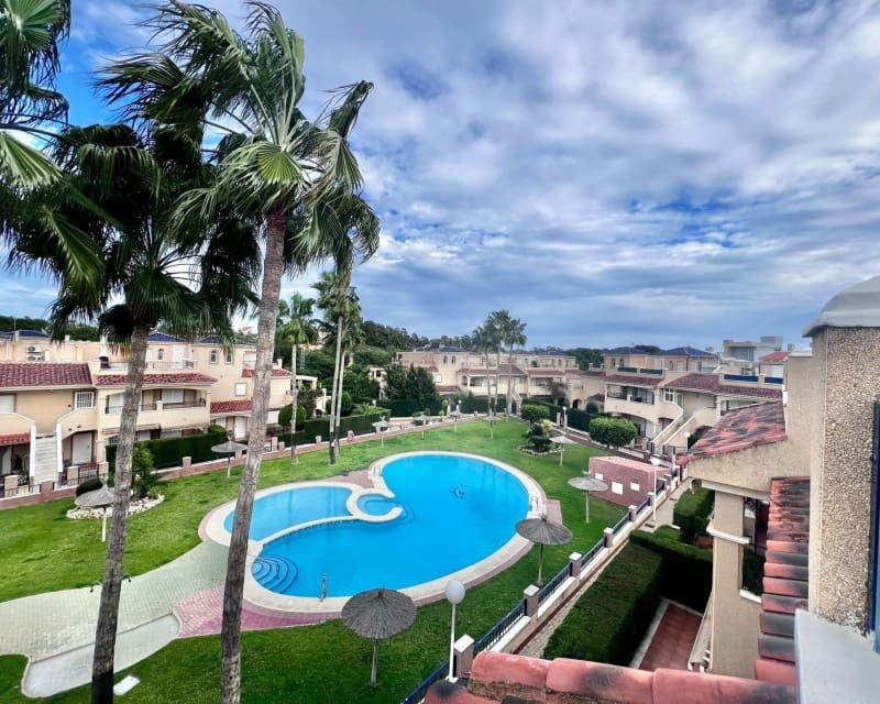 2 soverom Leilighet til salgs i Pilar de la Horadada med svømmebasseng - € 220 000 (Ref: 9626800)