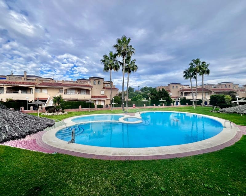 2 soverom Leilighet til salgs i Pilar de la Horadada med svømmebasseng - € 220 000 (Ref: 9626800)