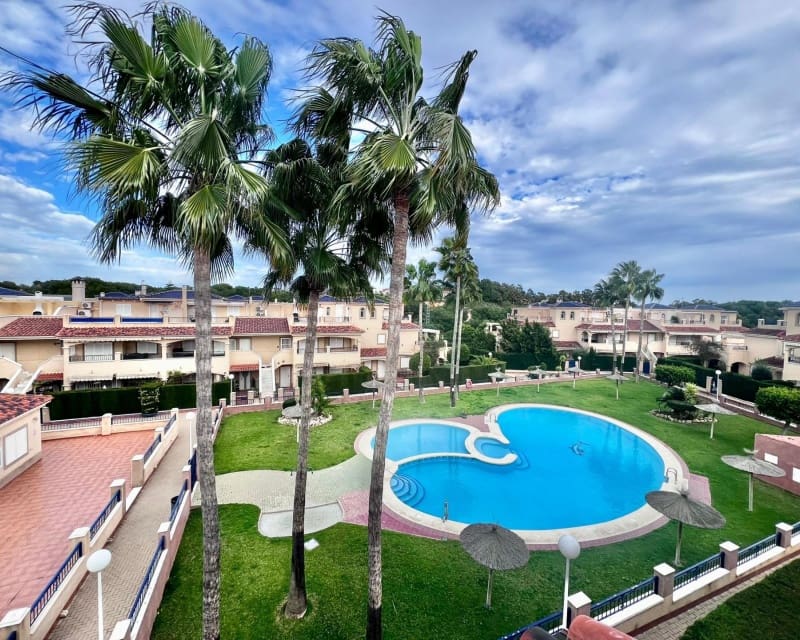 2 soverom Leilighet til salgs i Pilar de la Horadada med svømmebasseng - € 220 000 (Ref: 9626800)