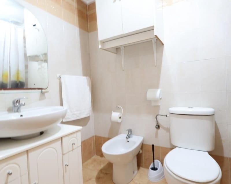 3 soveværelse Villa til salg i Torrevieja med swimmingpool - € 205.000 (Ref: 9626803)