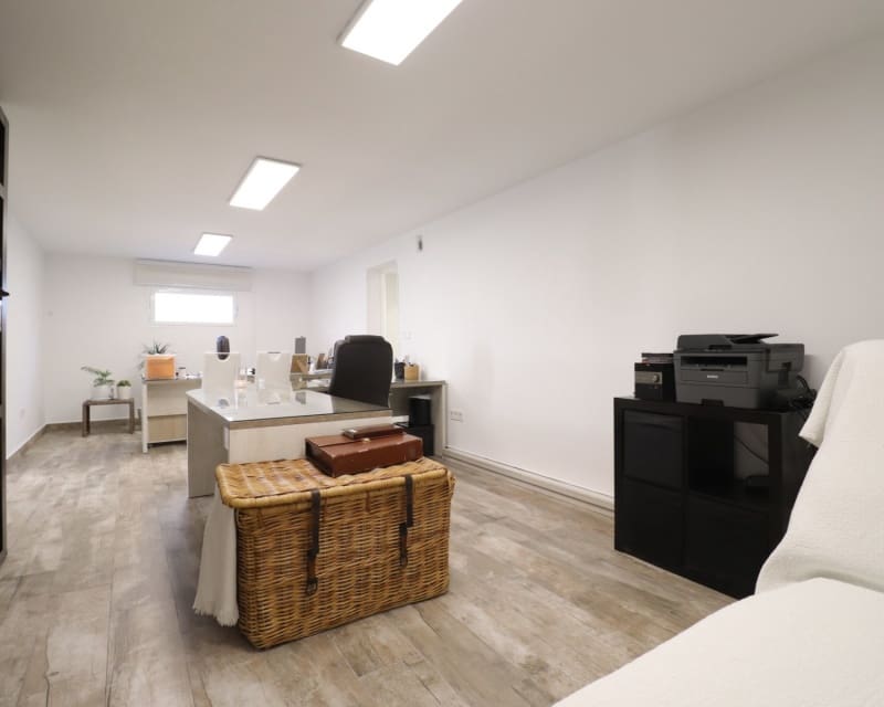 4 camera da letto Villa in vendita in Villamartin con piscina - 414.950 € (Rif: 9626804)