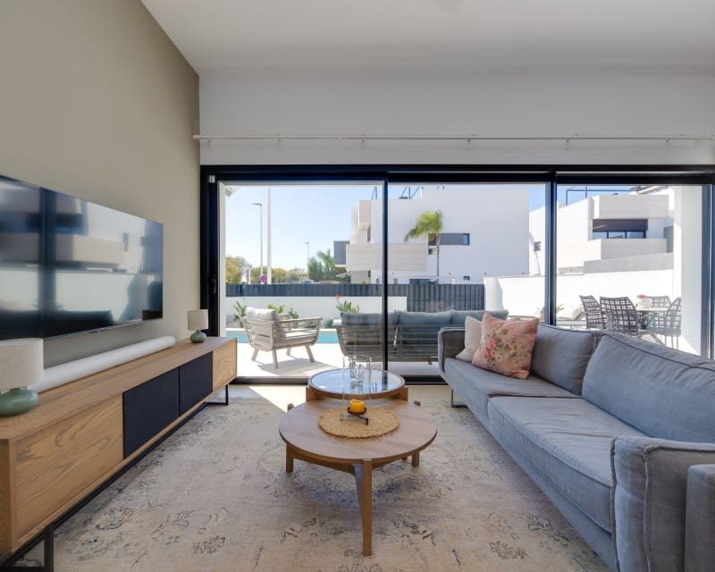 Apartamento de 3 habitaciones en Pilar de la Horadada en venta con piscina - 429.000 € (Ref: 9626806)