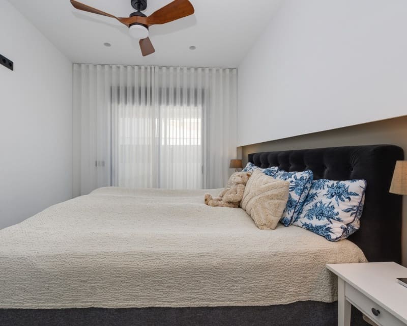 Apartamento de 3 habitaciones en Pilar de la Horadada en venta con piscina - 429.000 € (Ref: 9626806)