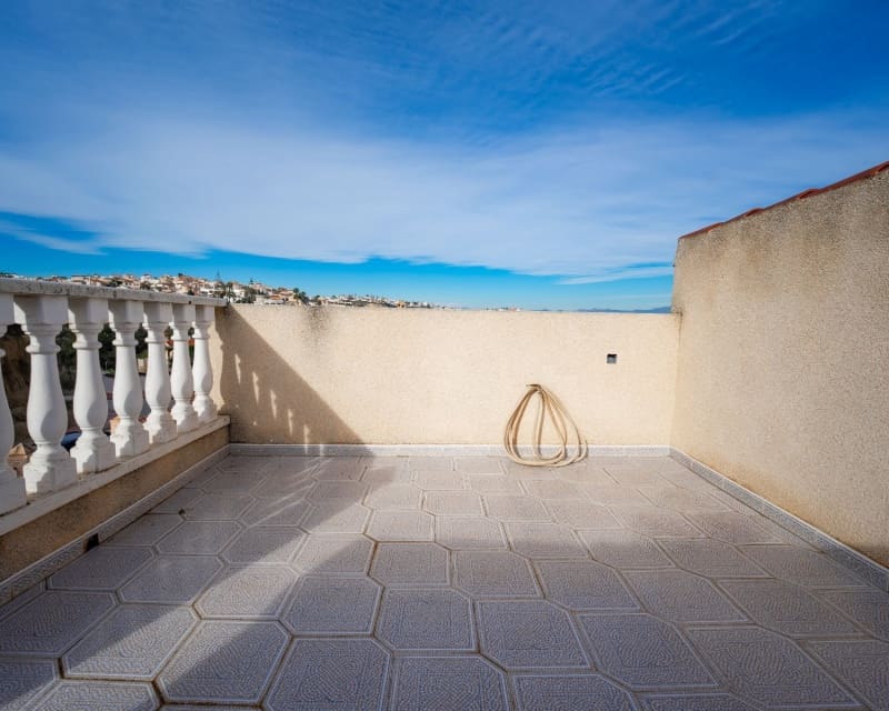 2 soveværelse Villa til salg i La Marquesa med swimmingpool - € 249.000 (Ref: 9626807)