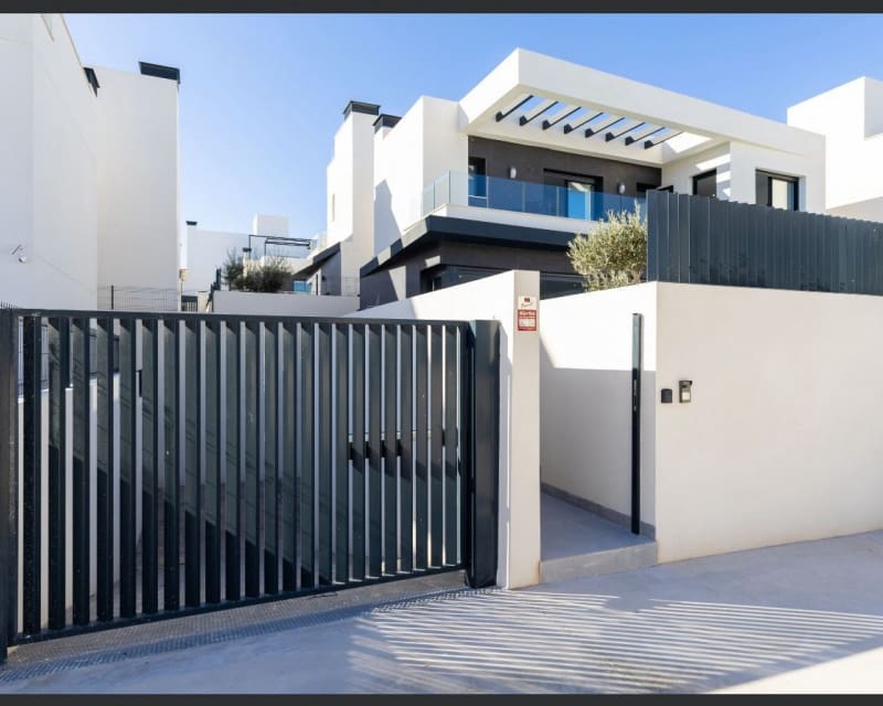 3 sypialnia Willa na sprzedaż w Algorfa z basenem - 550 000 € (Ref: 9626808)