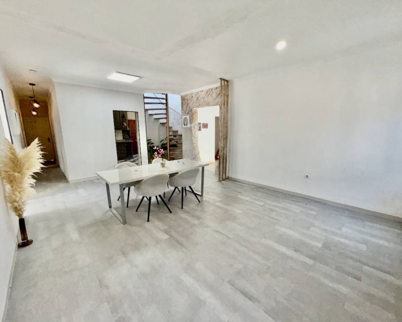 3 makuuhuone Huvila myytävänä paikassa Ciudad Quesada mukana uima-altaan - 420 000 € (Ref: 9626809)