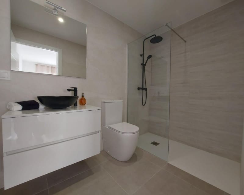 3 slaapkamer Villa te koop in Roldan met zwembad - € 272.500 (Ref: 9626814)