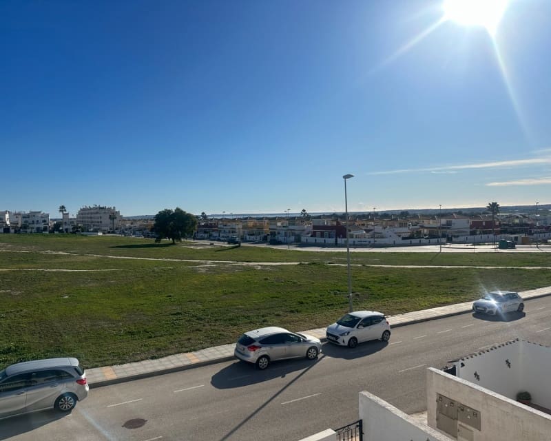 2 soverom Leilighet til salgs i Los Montesinos med svømmebasseng - € 125 000 (Ref: 9626816)