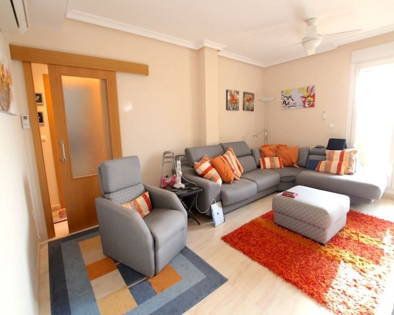 2 soveværelse Lejlighed til salg i Cabo Roig med swimmingpool - € 169.950 (Ref: 9626817)