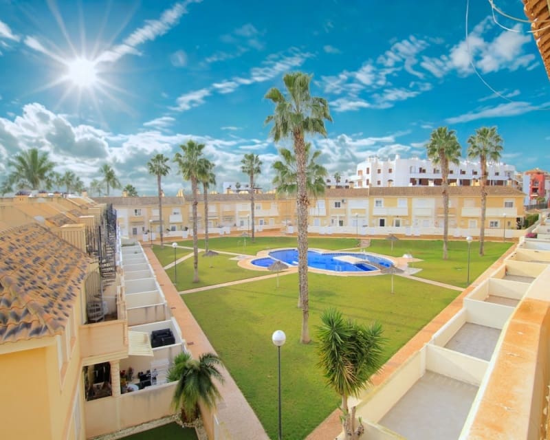 2 soveværelse Lejlighed til salg i Cabo Roig med swimmingpool - € 169.950 (Ref: 9626817)