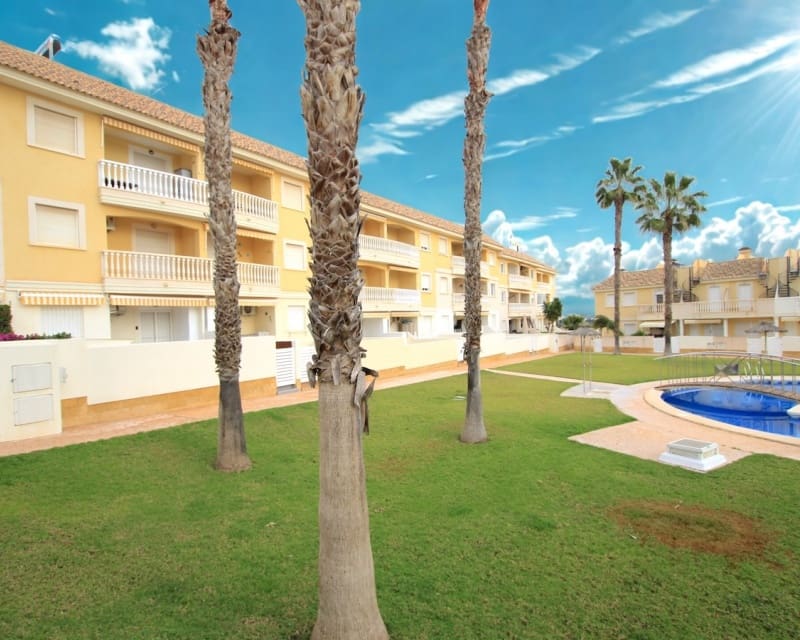 2 soveværelse Lejlighed til salg i Cabo Roig med swimmingpool - € 169.950 (Ref: 9626817)