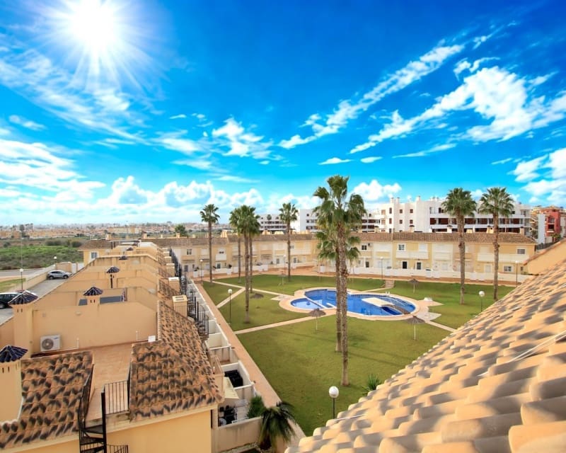 2 soveværelse Lejlighed til salg i Cabo Roig med swimmingpool - € 169.950 (Ref: 9626817)