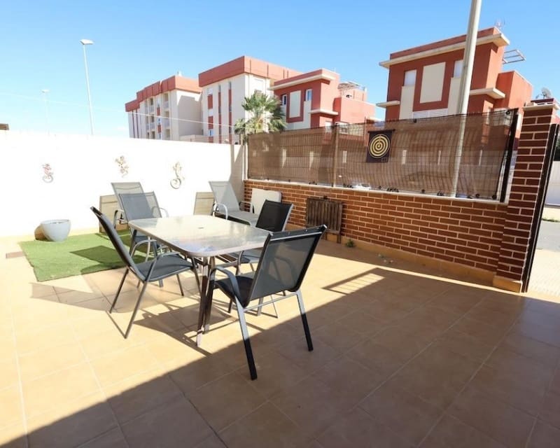 2 soverom Leilighet til salgs i Cabo Roig med svømmebasseng - € 185 000 (Ref: 9626818)