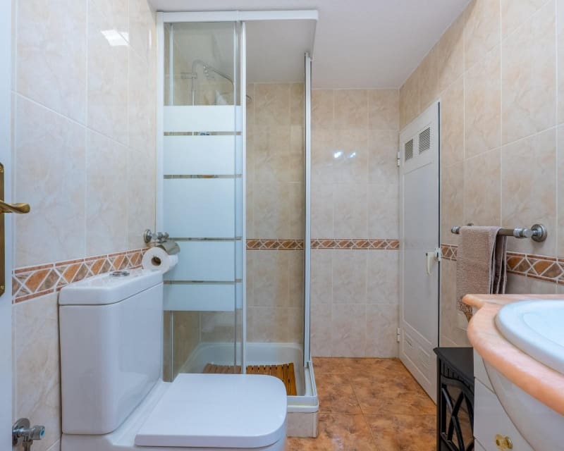 2 bedroom Villa for sale in Cabo Roig with pool - € 258,500 (Ref: 9626820)