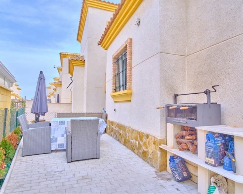 3 camera da letto Villa in vendita in Los Montesinos - 260.000 € (Rif: 9626821)