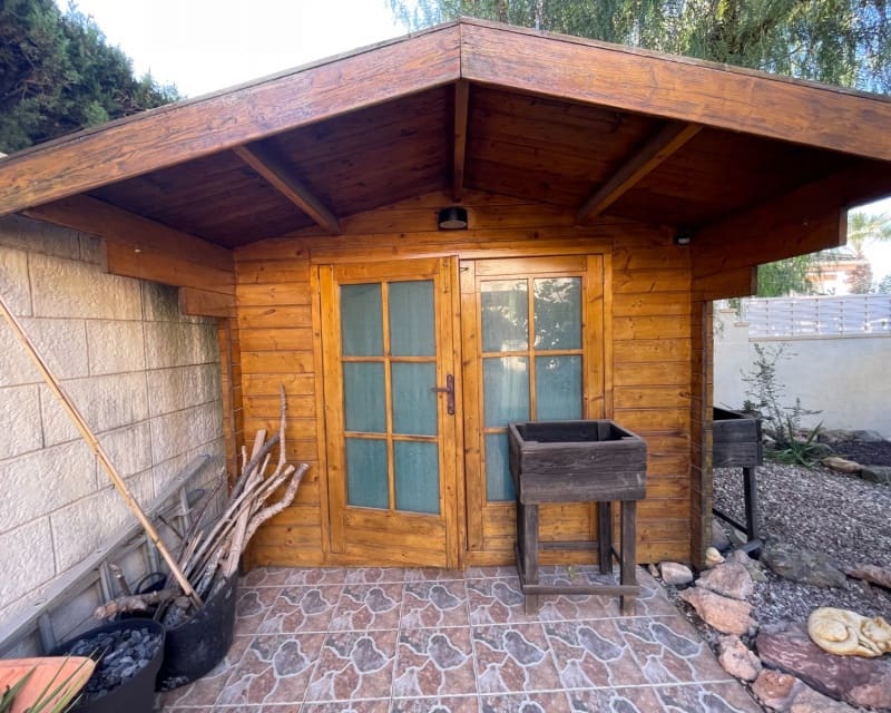 5 makuuhuone Huvila myytävänä paikassa Benimar mukana uima-altaan - 498 000 € (Ref: 9626822)