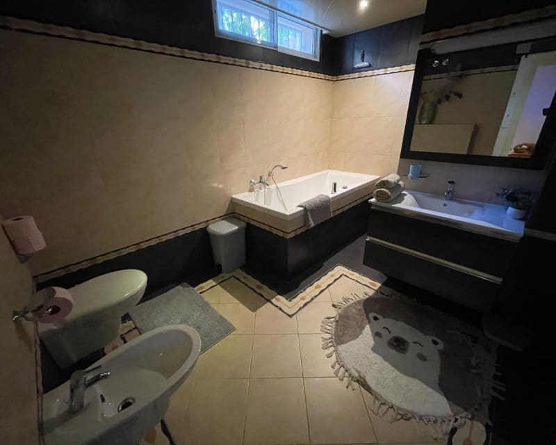 5 makuuhuone Huvila myytävänä paikassa Benimar mukana uima-altaan - 498 000 € (Ref: 9626822)