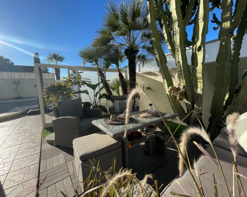 5 makuuhuone Huvila myytävänä paikassa Benimar mukana uima-altaan - 498 000 € (Ref: 9626822)