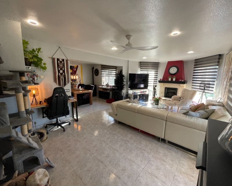 5 makuuhuone Huvila myytävänä paikassa Benimar mukana uima-altaan - 498 000 € (Ref: 9626822)