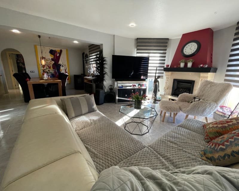 5 makuuhuone Huvila myytävänä paikassa Benimar mukana uima-altaan - 498 000 € (Ref: 9626822)