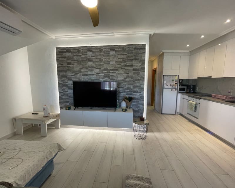 2 soveværelse Bungalow til salg i Daya Vieja med swimmingpool - € 148.000 (Ref: 9626824)