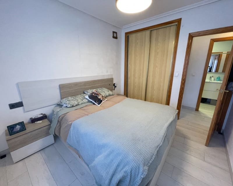 2 soveværelse Bungalow til salg i Daya Vieja med swimmingpool - € 148.000 (Ref: 9626824)